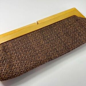 Big Buddha wooden lock straw clutch bag